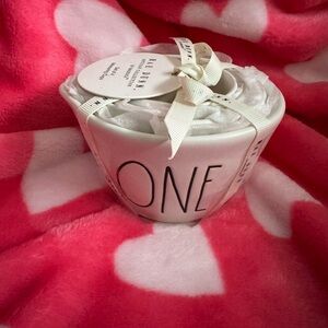 Rae dunn white measuring cups NWT